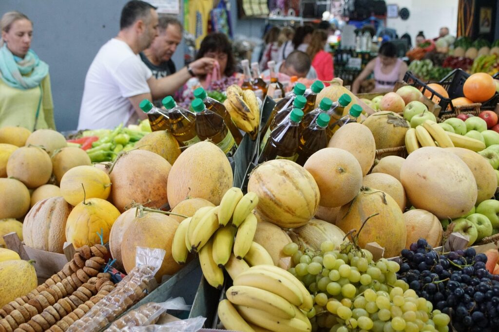 Canary Islands Lead Retail Employment Growth and Rank Among Top Regions in Sales Increase